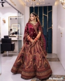 Designer Lehenga In Varanasi | Shri Banaras Swarn Kala Kendra